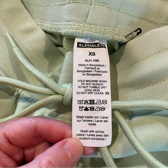 Alphalete Essential Core Activewear Shorts Lime Green Extra Small NWOT - Picture 6 of 9